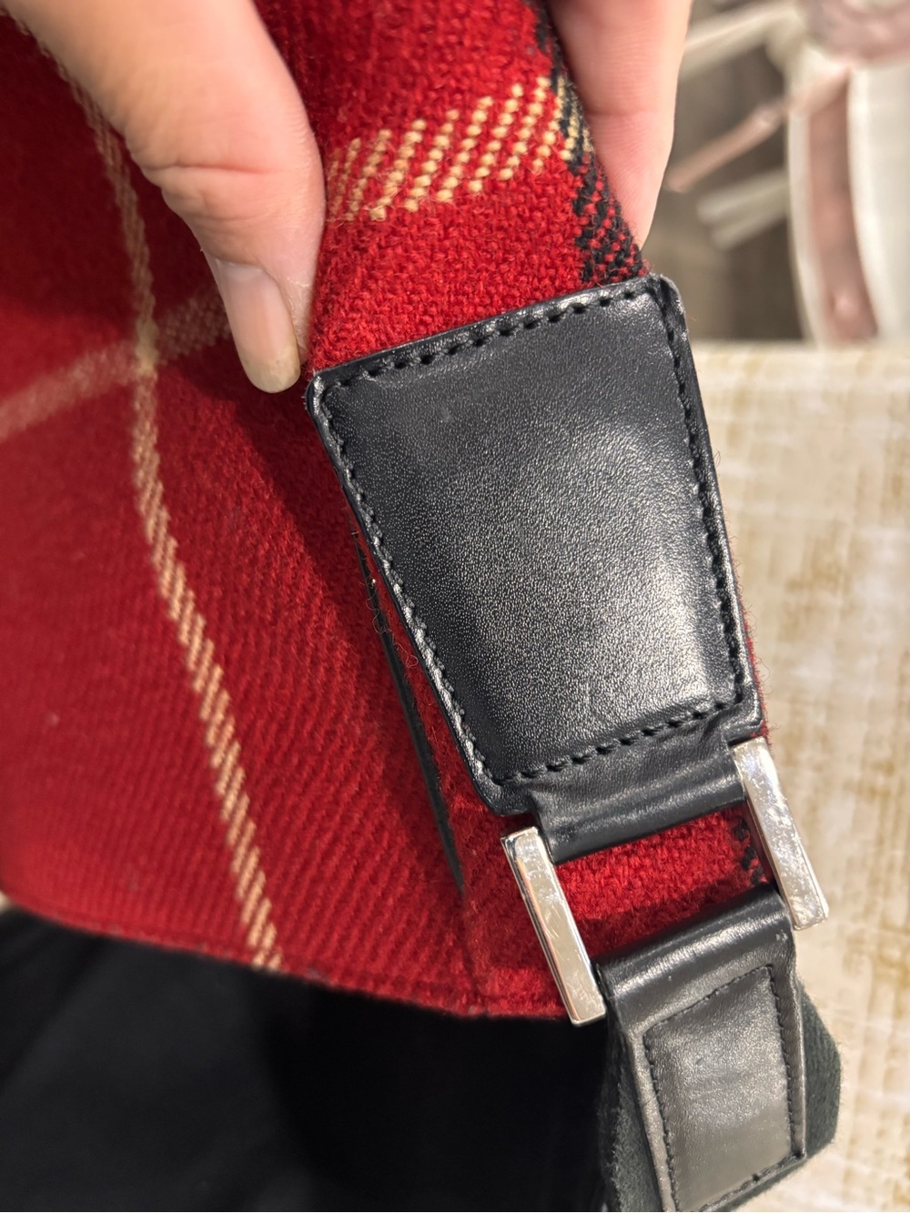 Burberry wool check pattern - Picture 16 of 16